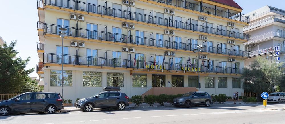 Hotel Regent Pescara Esterno foto