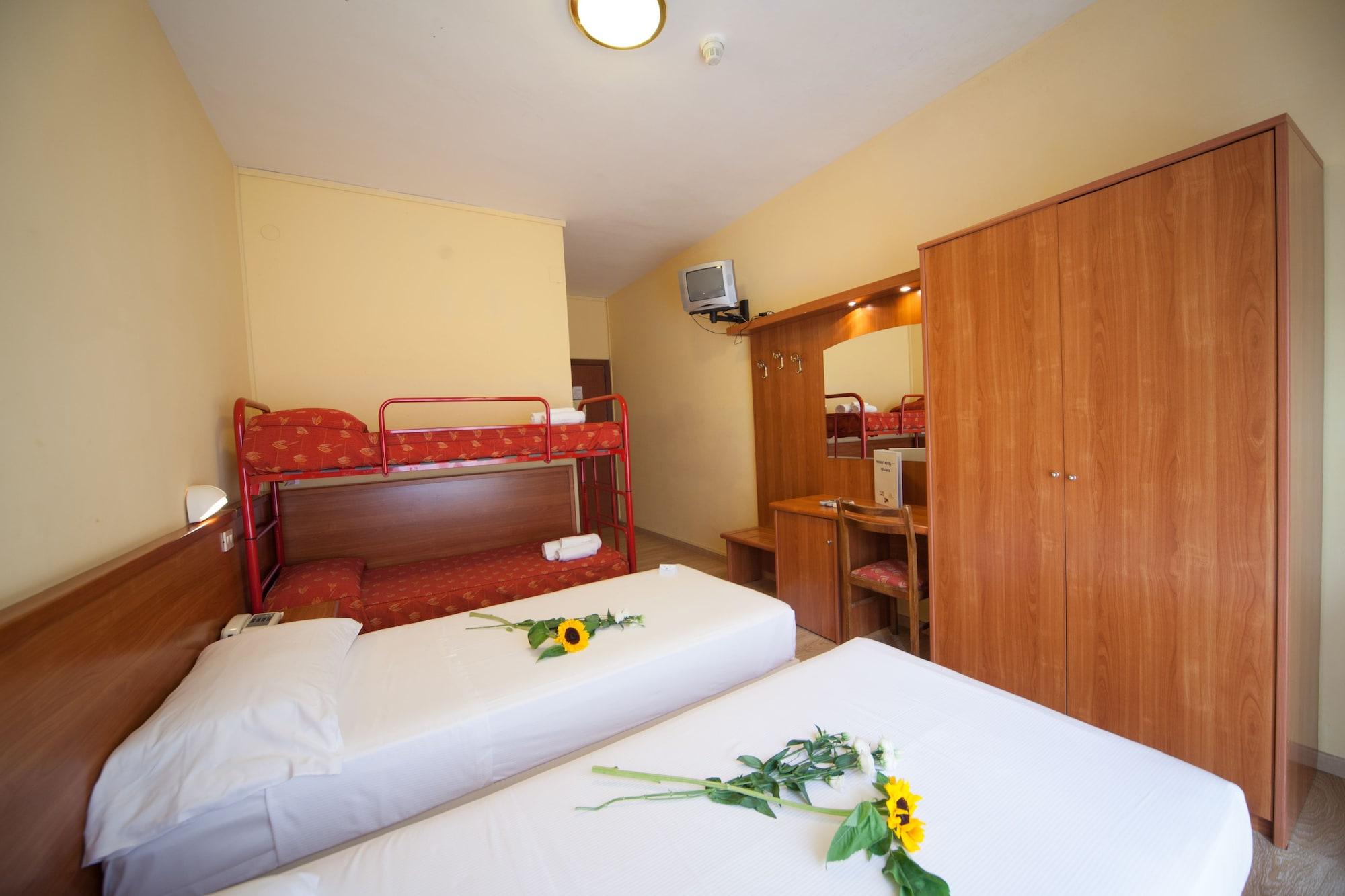 Hotel Regent Pescara Esterno foto