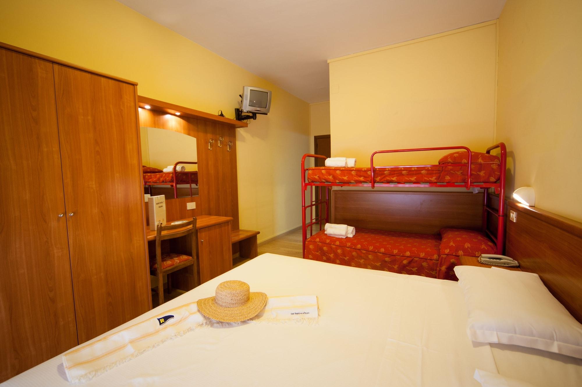Hotel Regent Pescara Esterno foto