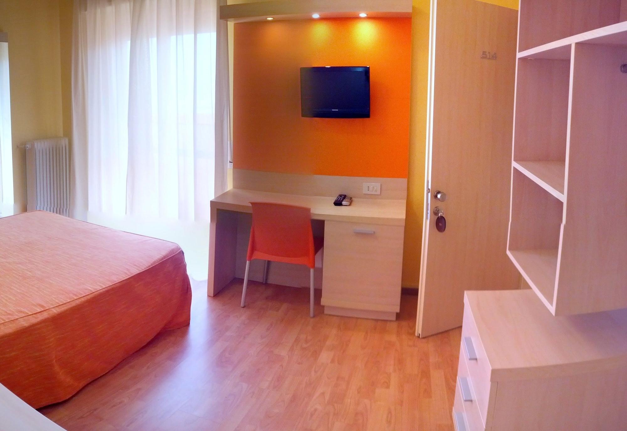 Hotel Regent Pescara Esterno foto