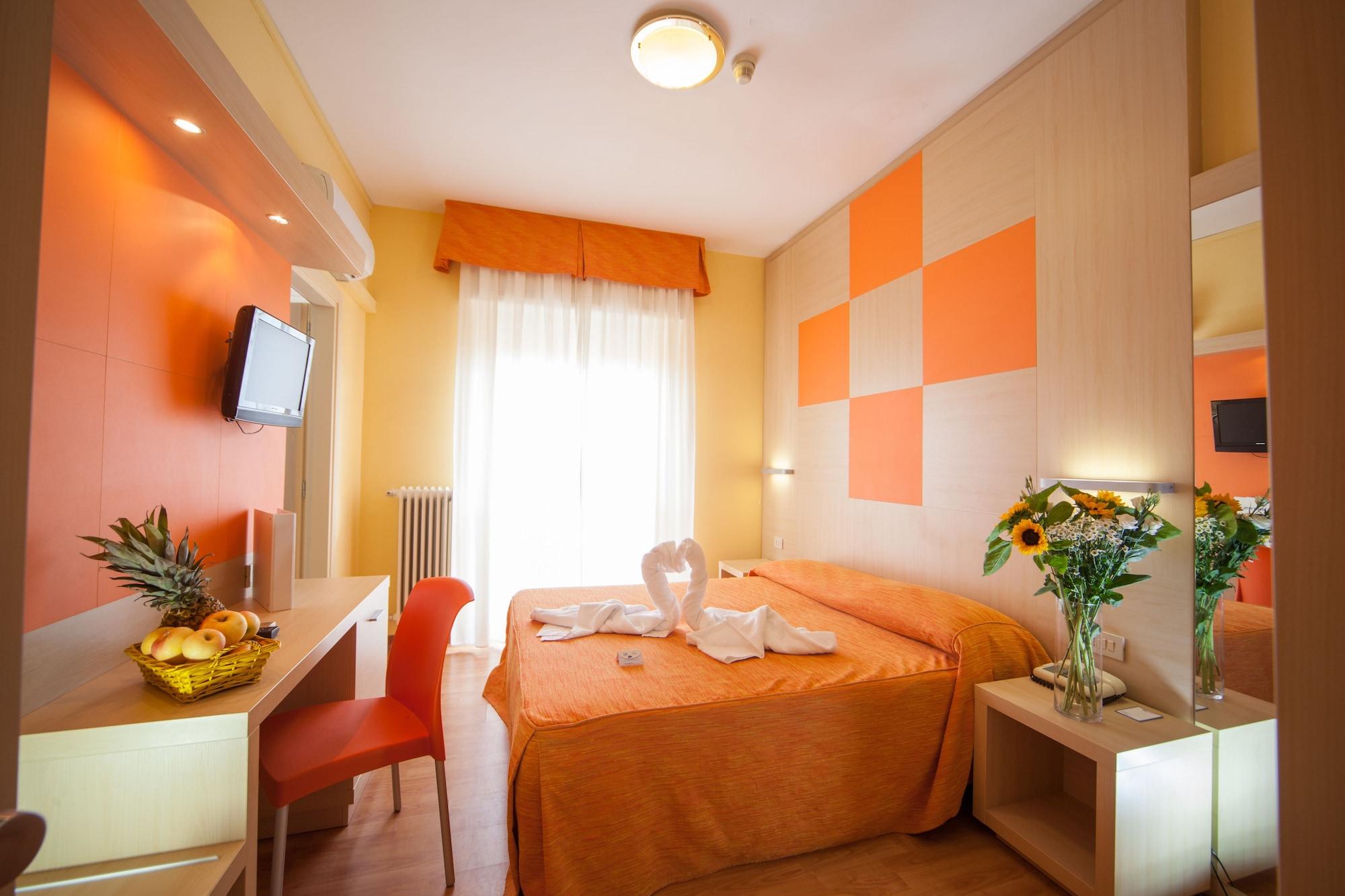 Hotel Regent Pescara Esterno foto