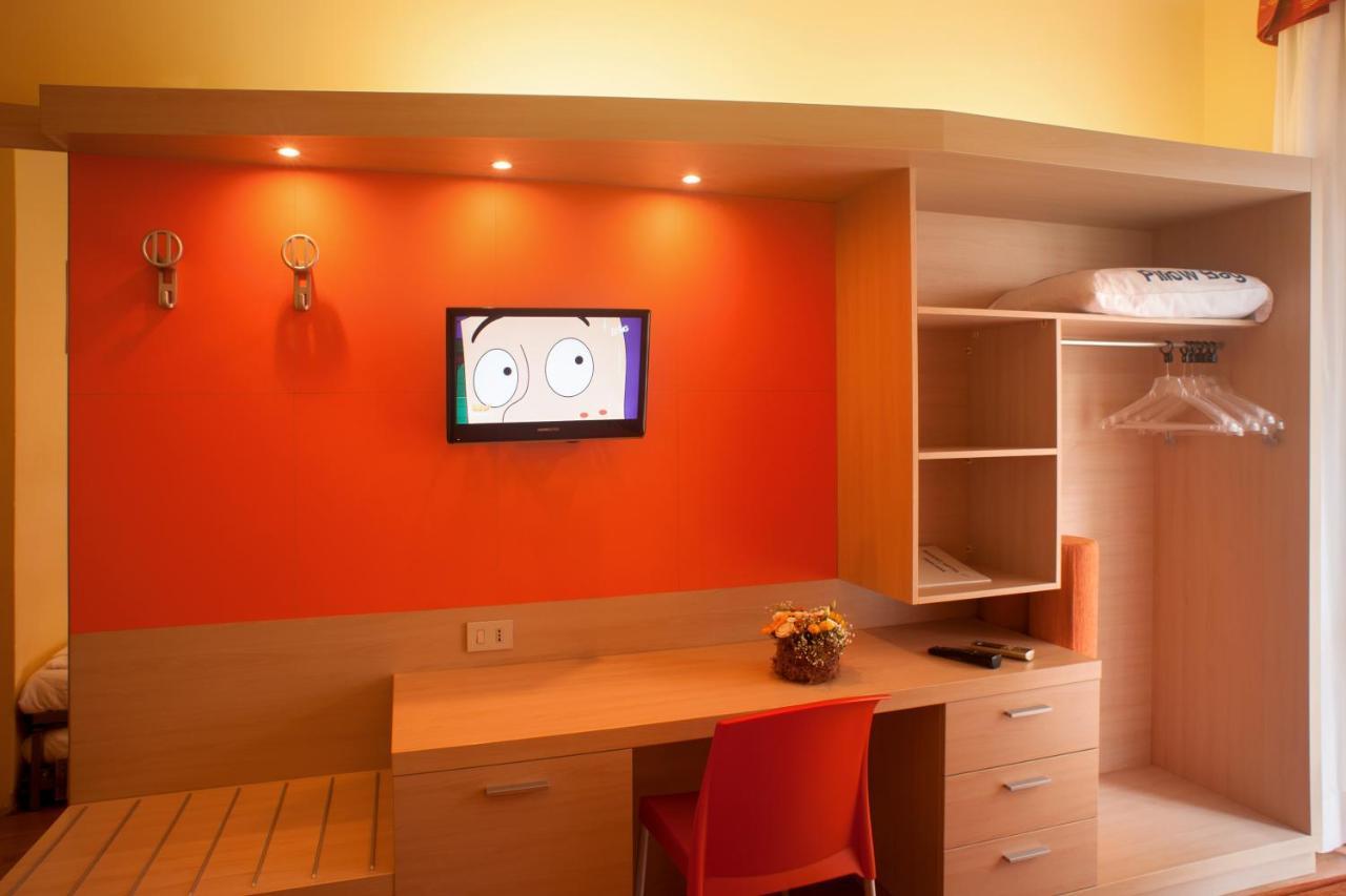 Hotel Regent Pescara Esterno foto
