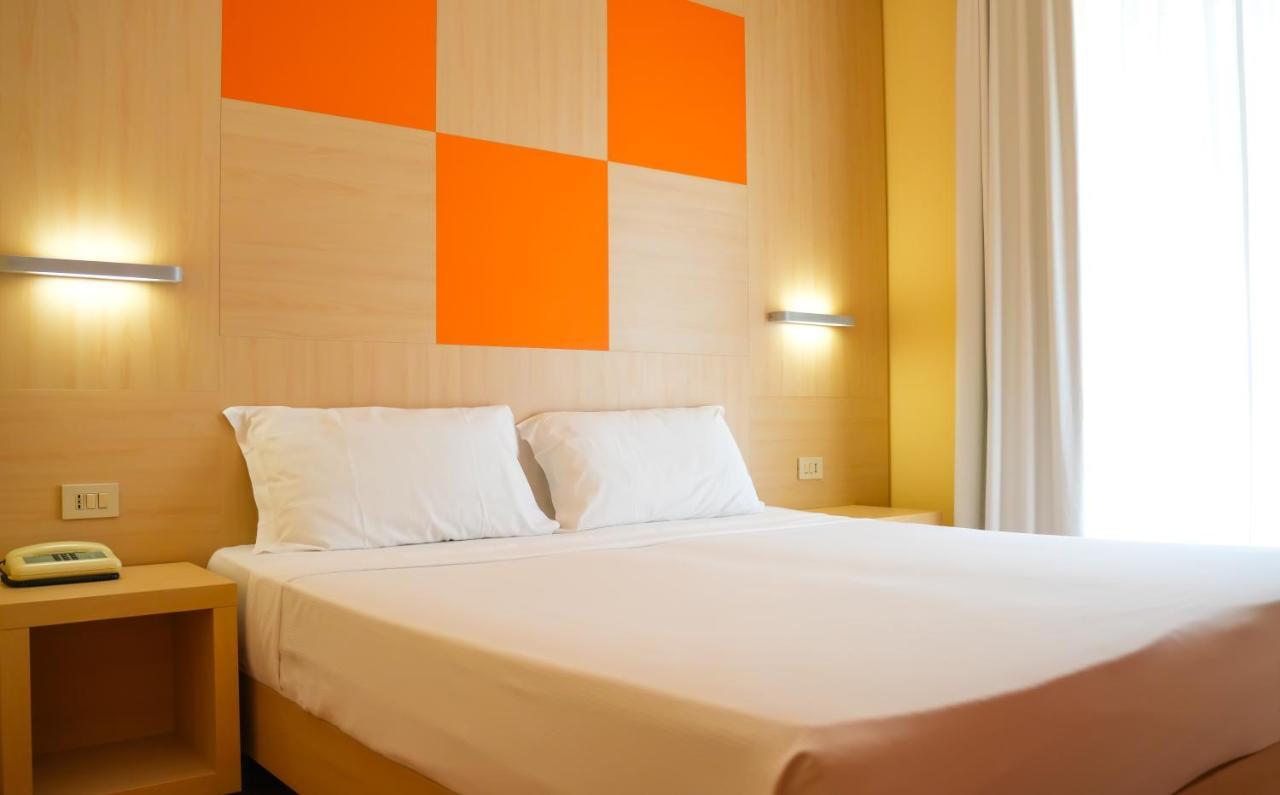 Hotel Regent Pescara Esterno foto