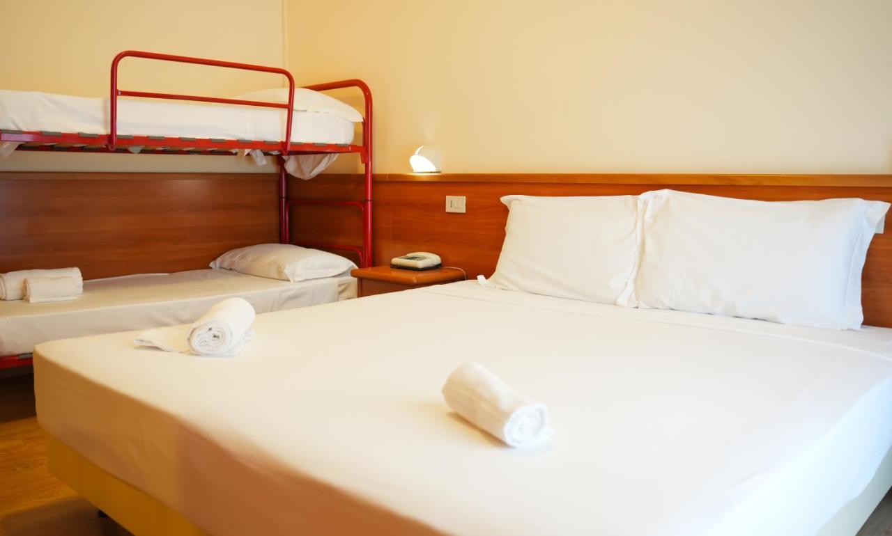 Hotel Regent Pescara Esterno foto
