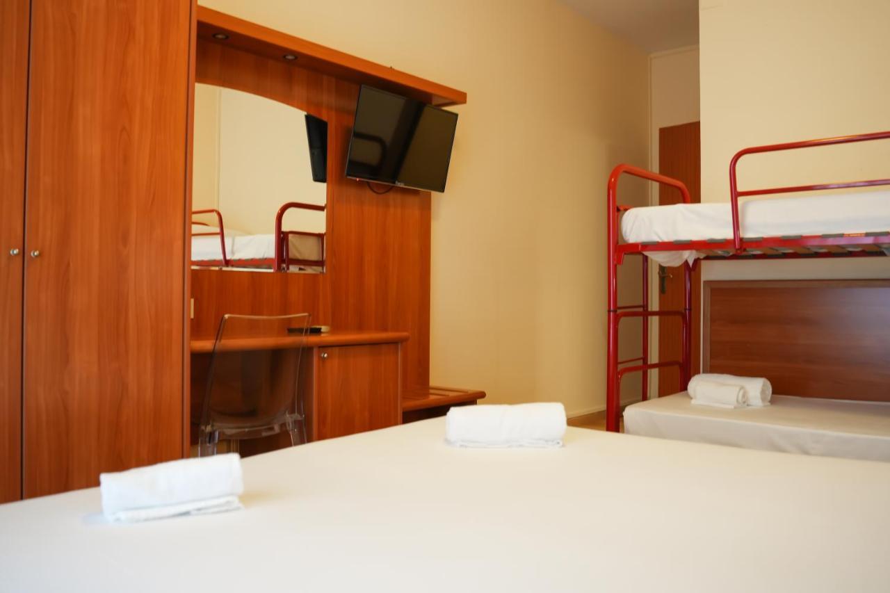 Hotel Regent Pescara Esterno foto