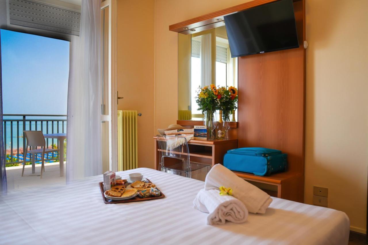 Hotel Regent Pescara Esterno foto